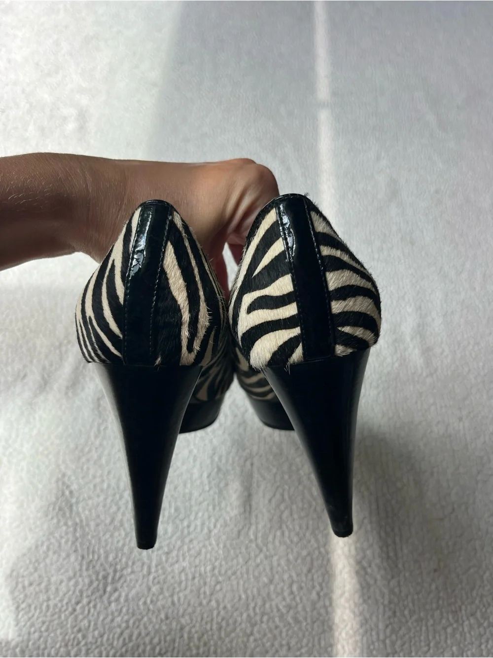 MICHAEL KORS ZEBRA CALF HAIR HEELS WOMENS 7.5